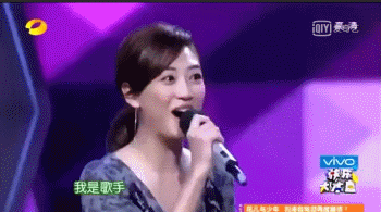 既是媳妇又是妈,还得赚钱养家貌美如花:这届女人,压力