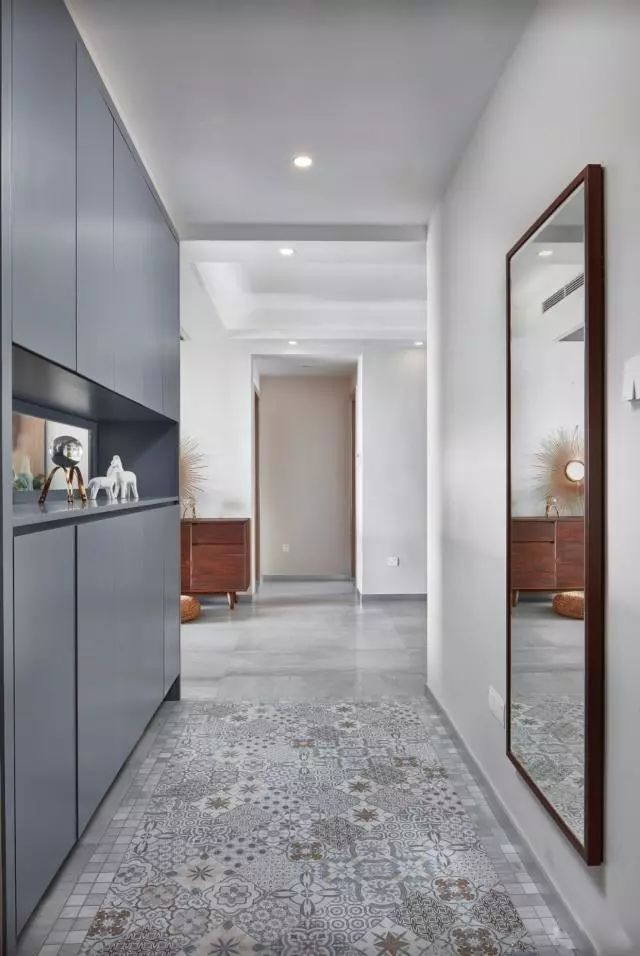 入户玄关怎么设计才好看 6f3d653ca7bf4e6c9f34ae50a7cf6e9c.jpeg