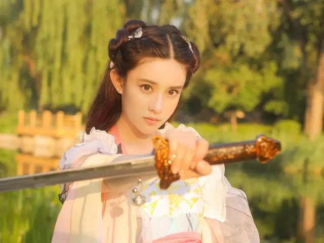 她是《东宫》最虐女主,却因《中国机长》被怒喷,强行加戏成败笔