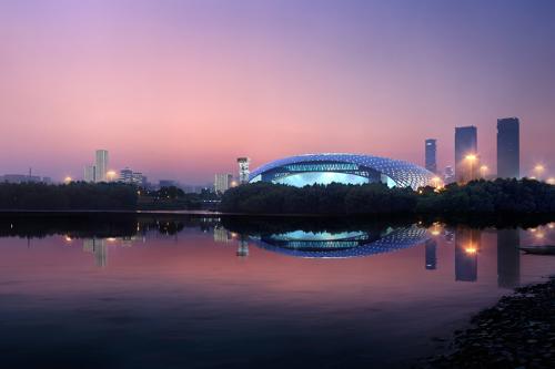 中国场馆大全之华润深圳湾体育中心春茧体育