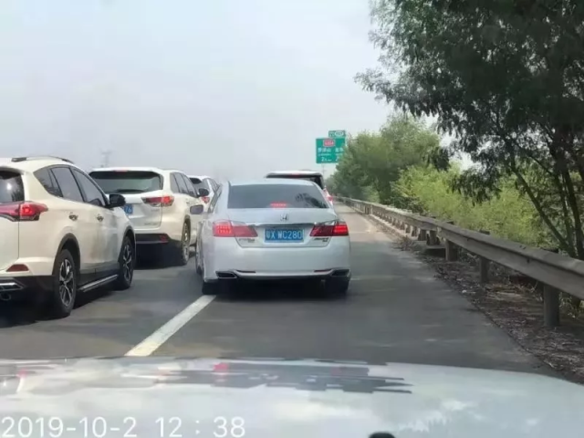 国庆假期违法占用高速应急车道，惠州辖区16辆车被记6分