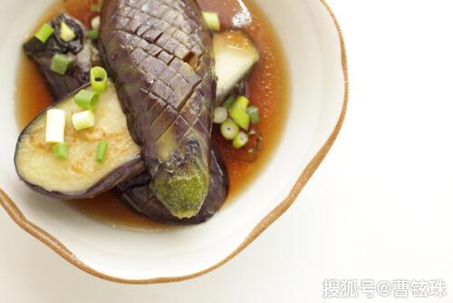 茄子如何吃热量低 be6080bd85cd484d8370c484ec7ef3bb.jpeg