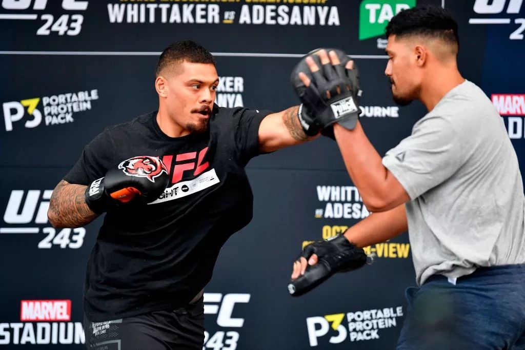 作为"马胖"和"太胖"的训练伙伴,25岁的本土新秀塔法,继承了前辈们"用