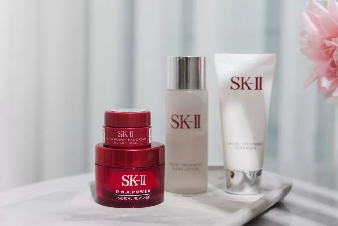 必买的大牌护肤品 ea3c50e7d9c64c448624a8265f1a3cf1.jpeg