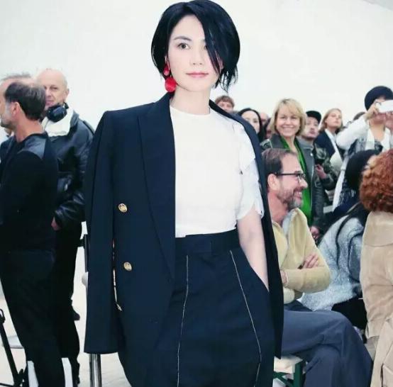 王菲有什么爱好 f20f92e6cc95435d8b7a6cb4932e4030.jpeg