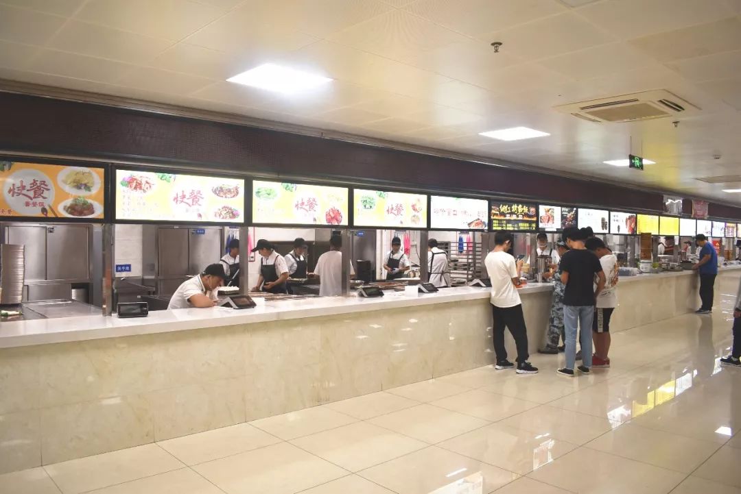 小编实拍中北学院南北食堂强推这几个窗口