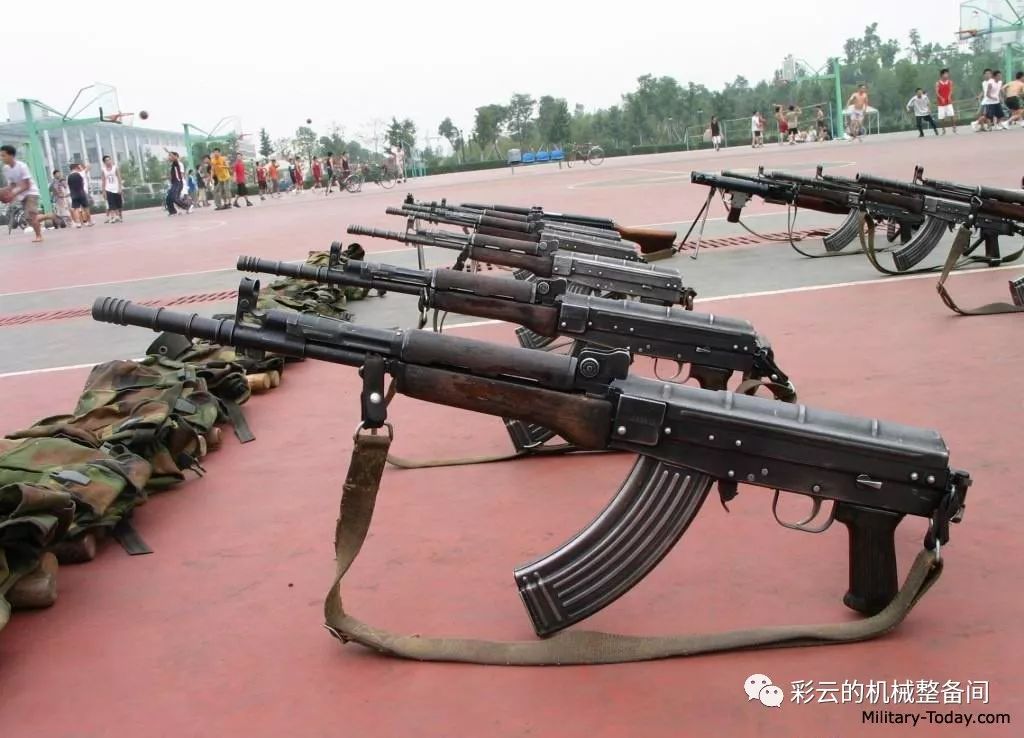什么叫自动步枪和半自动步枪 389680bb56414792a5b280cc7afdc298.jpeg