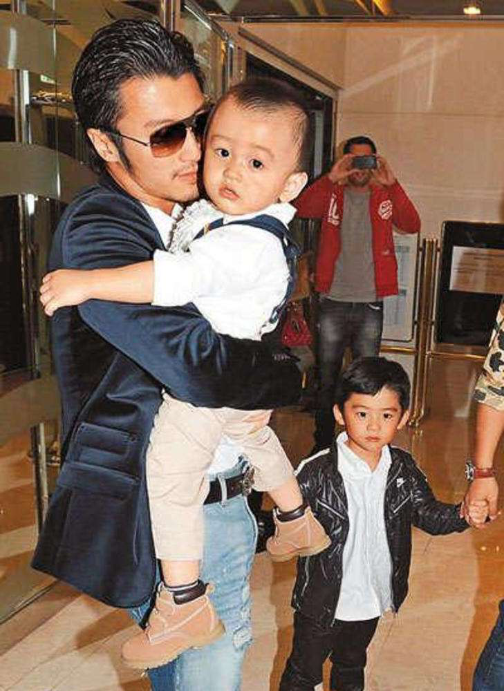 谢振轩和谢霆锋太像 70d95f6c4836452695a07256695324f7.png