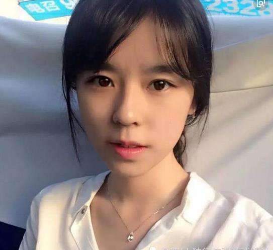 网红一姐冯提莫q版头像呆萌,小团团灵气,呆妹个性,那沫子呢?