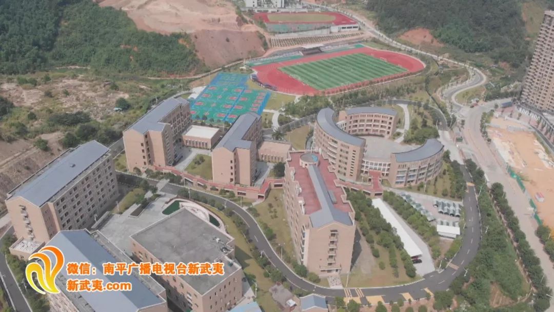 南平市教育局副局长南平一中校长 黄小青全市进入全省理科前100,文科