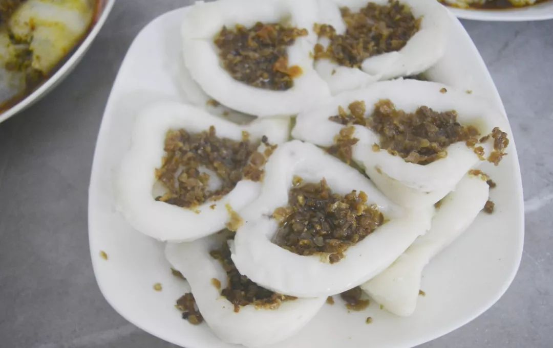 老味道大树下的25年老店菜脯粿在澄海数一数二的