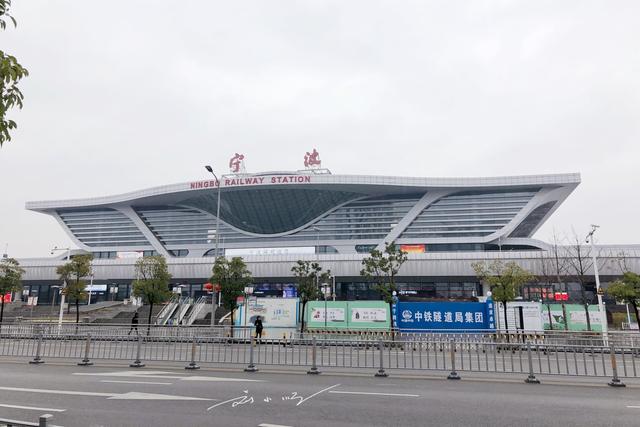 宁波港GDP浙江_浙江大学(2)