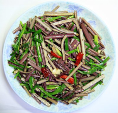 山上的野菜有几种 3766cd05ac394ed1a200d32d30aae901.png