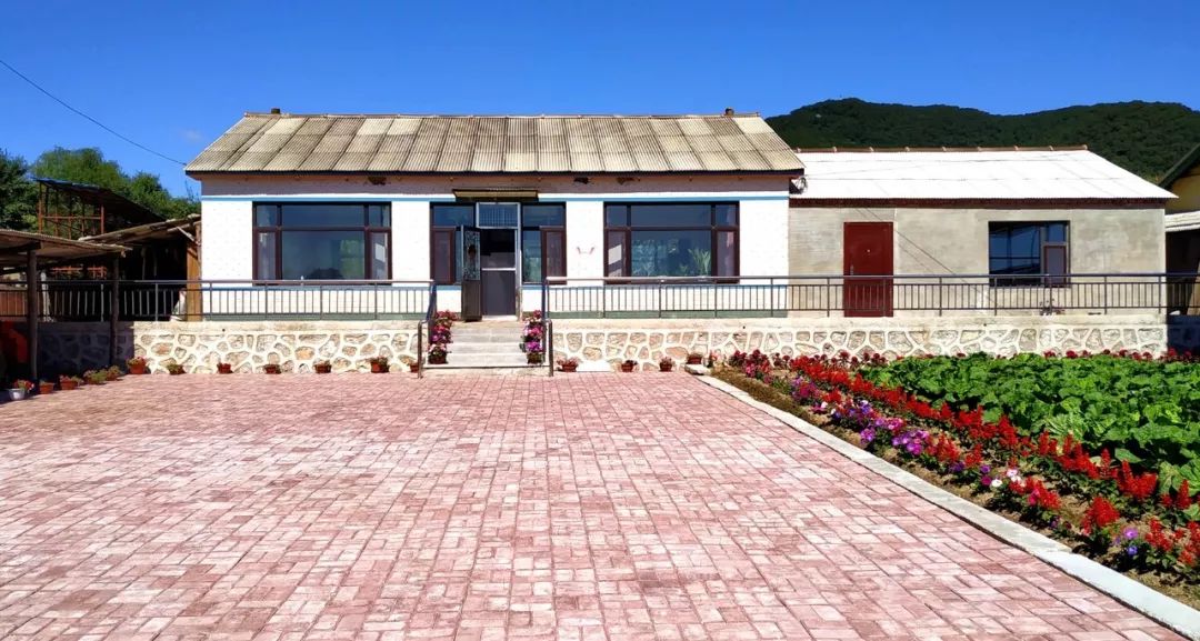 农村人均住房_农村人均收入变化图
