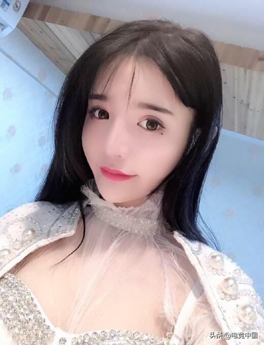 斗鱼美女主播直播再"翻车",网友赐名"下一个乔碧萝"