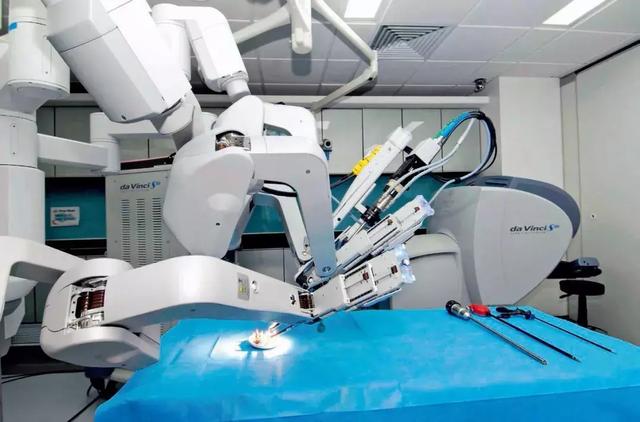 手术机器人将医生从繁重的操作模式中解放出来,而从腔肠手术机器人的