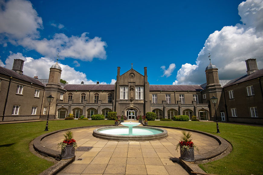 西苏格兰大学(university of the west of scotland):年平均学费:11