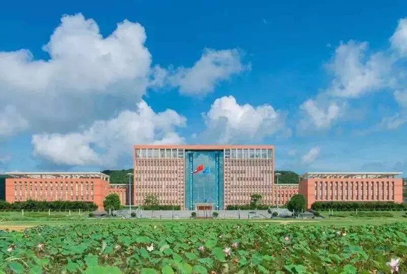 大学介绍 | 吉林大学珠海学院(附录取分数线,重点专业