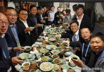啥叫饭局 794550e50997485ca19e98168c38b8af.jpeg
