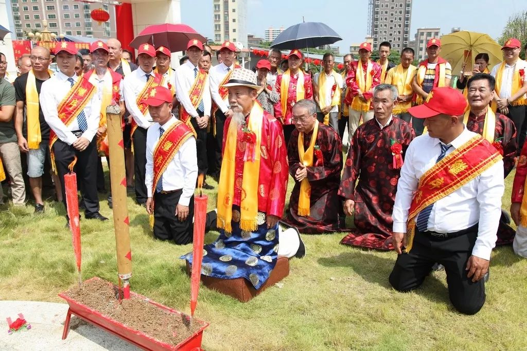 普宁萧端蒙墓修缮竣工暨祭拜仪式