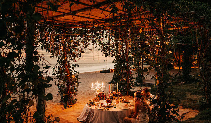 原创             巴厘岛的浪漫不是说出来的，而是陪对方吃一顿浪漫的烛光晚餐