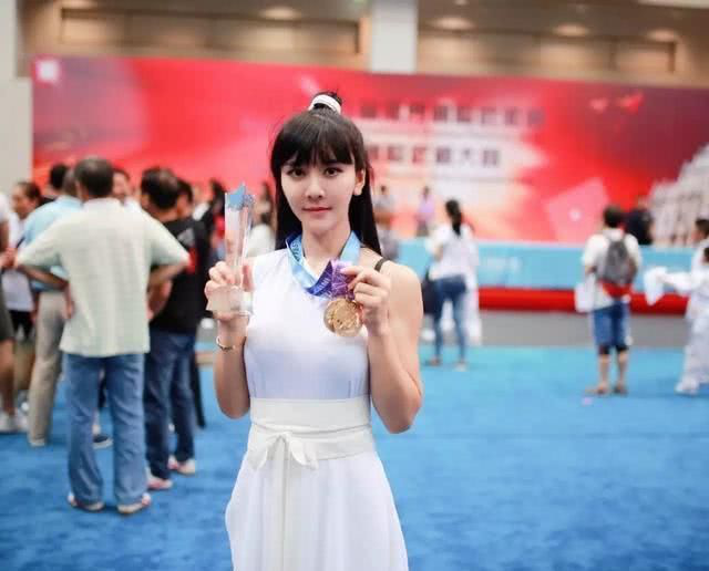 琴棋书画样样精通,武林第一奇女子松夏央宗,男人们遥不可及的梦!