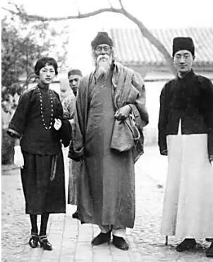 林徽因与徐志摩的书信 12a00573facd435794ea677edaf5e89c.jpeg