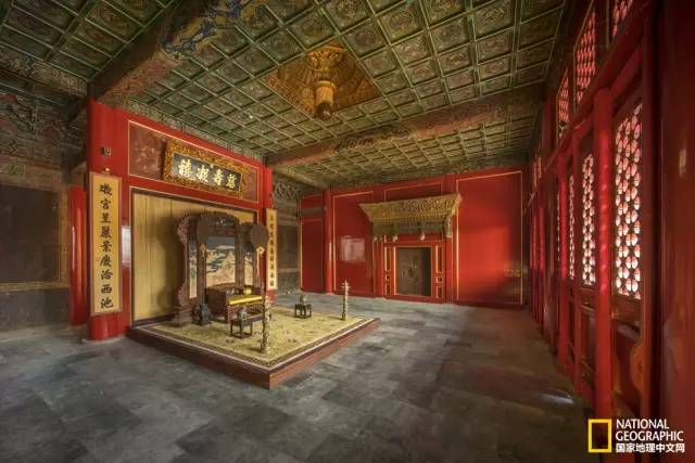 碎石中心内部陈设 43b1dfa0b5bc4e2784e06938a3541e1f.jpeg