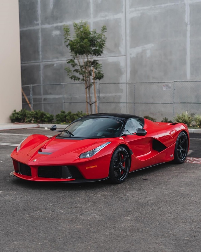 laferrari aperta