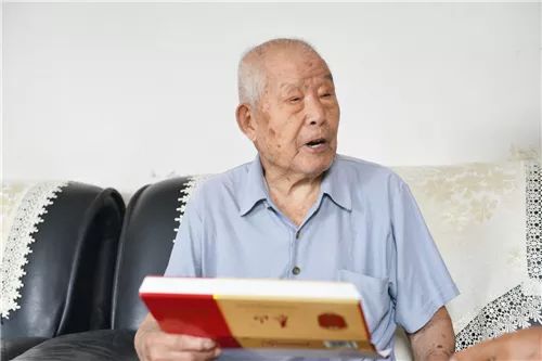 毓姓人口_人口普查图片(2)