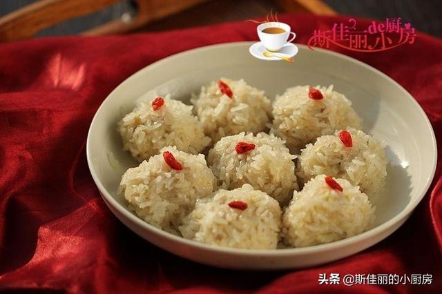 糯米丸子家常做法要放油吗 a3bbc8e5a4af471c85795432d99ae1c3.jpeg