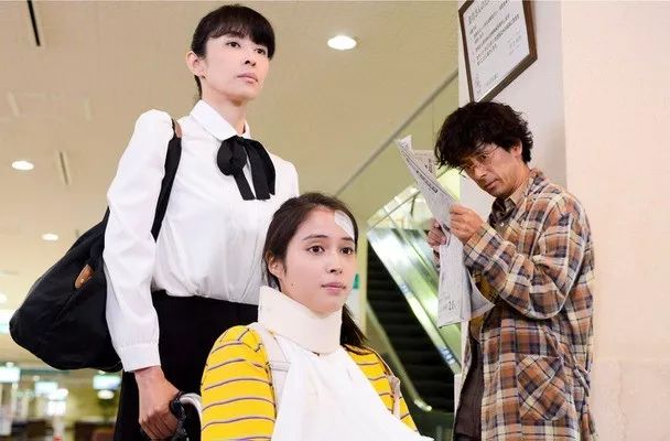 新垣結(jié)衣錯把桐谷美玲認成了自己！日本明星撞臉排行榜出爐！臉型長相也太像了吧......(圖14)