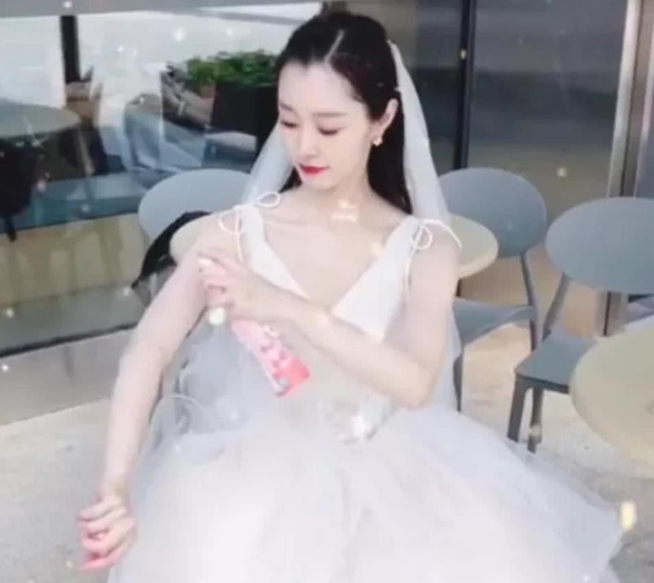 宋轶婚纱照_宋轶婚纱照的笑容