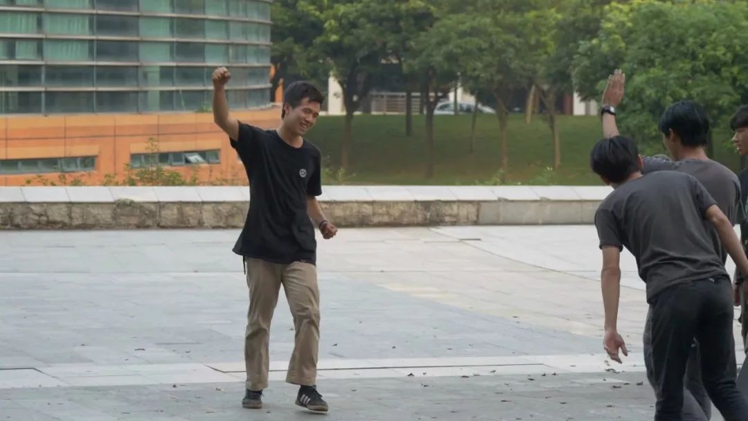 滑板耽误学习?来看看广工博士硕士们怎么玩!