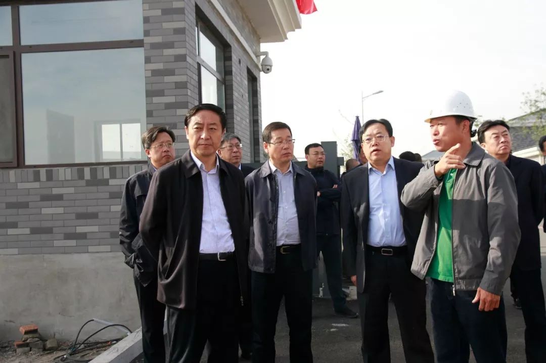 省水利厅副厅长冯东昕参加调研,市领导杨林,张忠龙陪同调研.
