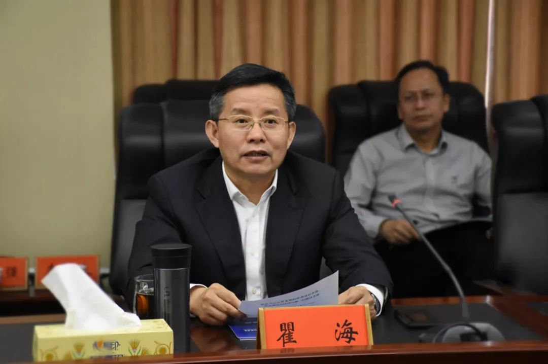李锋董事长_监利李锋家属李霞