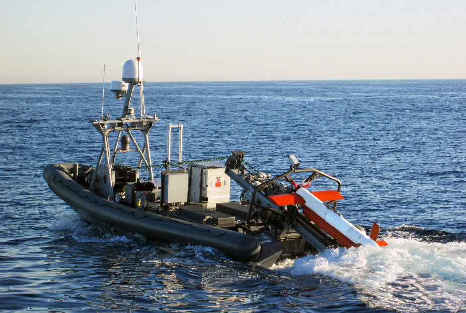 诺斯罗普·格鲁曼公司开展猎雷声纳深水试验