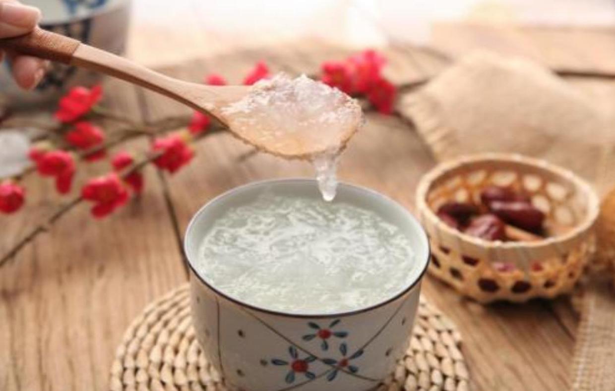 燕春语鲜炖燕窝丨老人和孩子能吃燕窝吗?