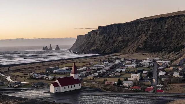 “27名中国游客冰岛遭甩团”，两家涉事旅行社最后怎样了？