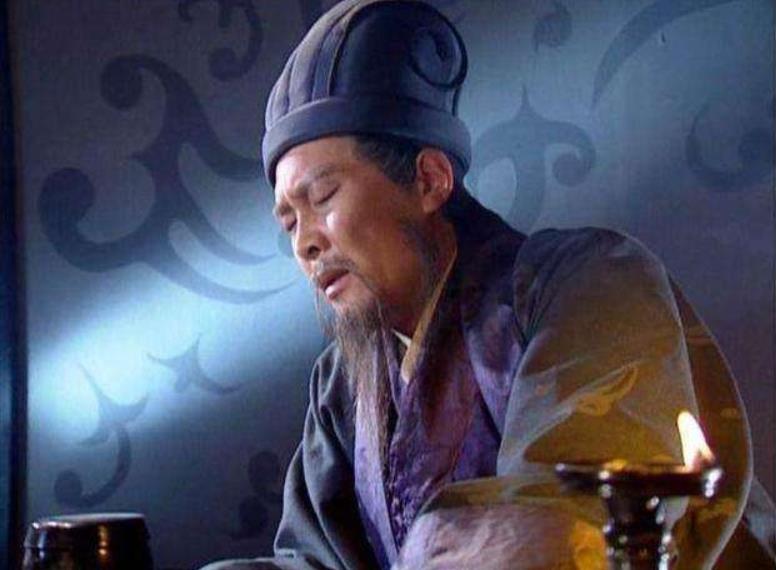 诸葛亮挥泪斩马谡?大家千万别被骗了,诸葛亮保