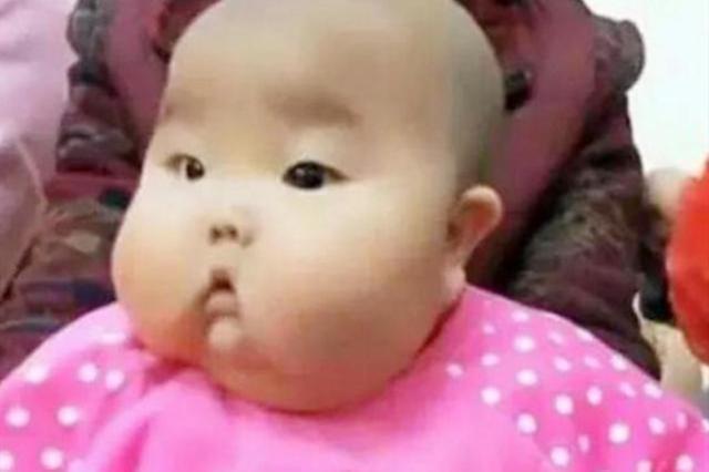 「母婴参考」因出差把娃送去奶奶家，一个月后回来一看，宝妈痛哭：快还我儿子