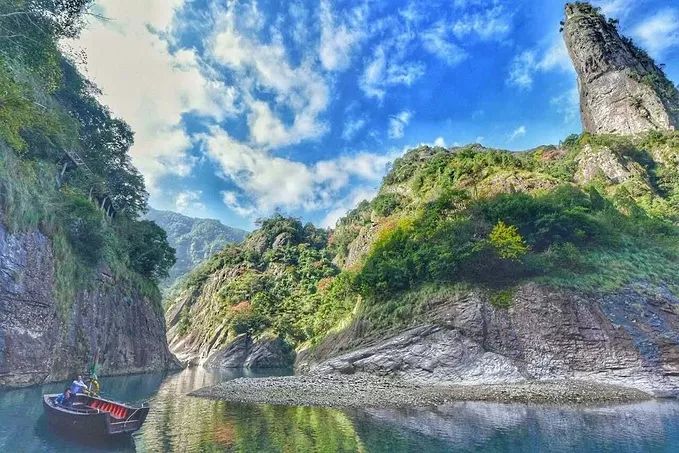 【短线二日游】水墨楠溪江,行舟小三峡,千山万水间乘一叶竹筏,探访