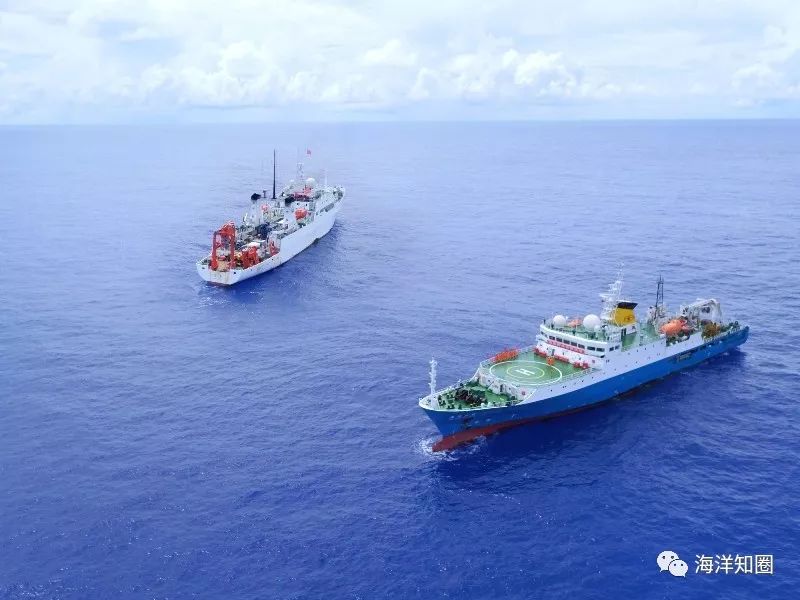 自然资源部北海局"大洋一号"与广州海洋地质调查局"海洋六号"会师西