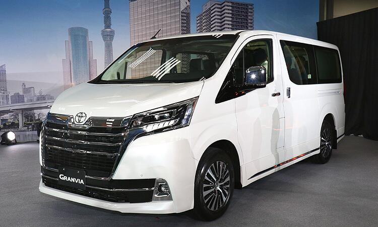 最近丰田汽车又推出了一台全新的家用mpv车型,这就是全新的2020款丰田