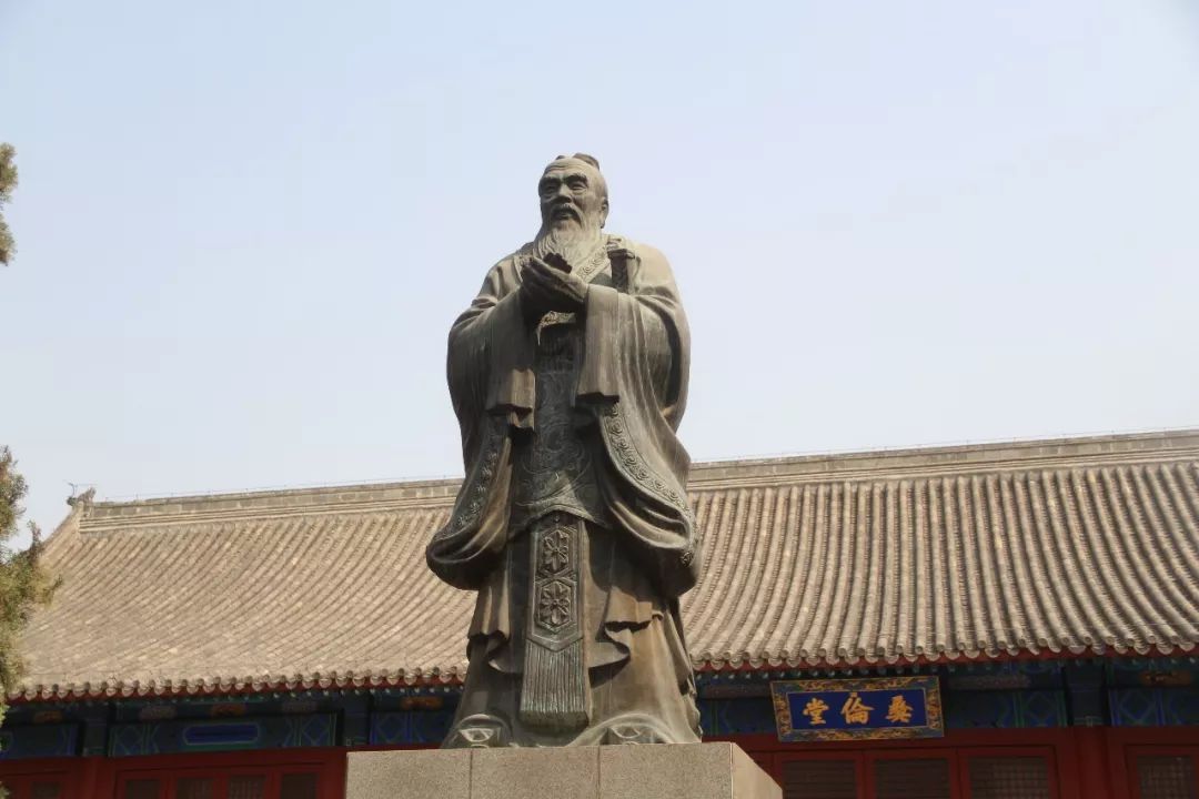 六经并不是孔子的独立创作成果,而是中华上古文明的结晶.