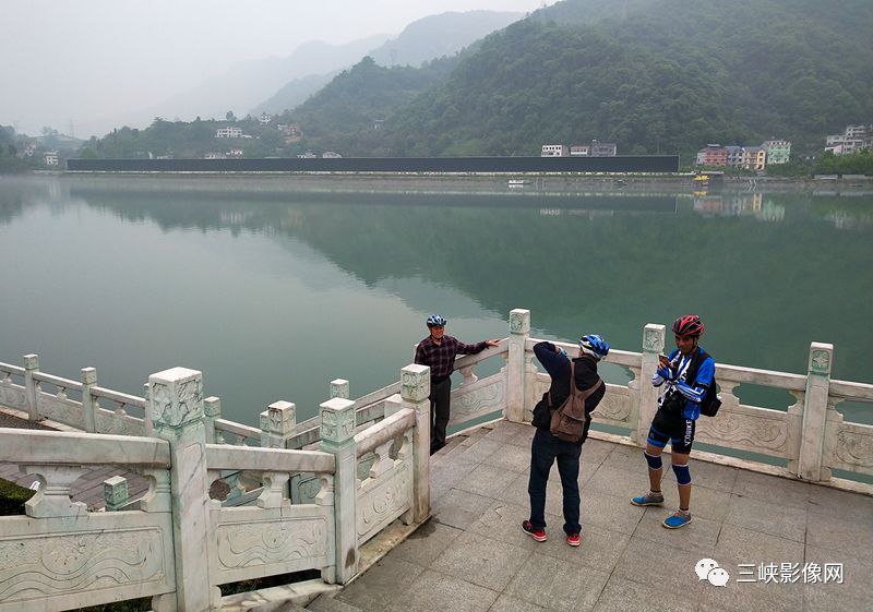 宜昌有支老影友骑行队
