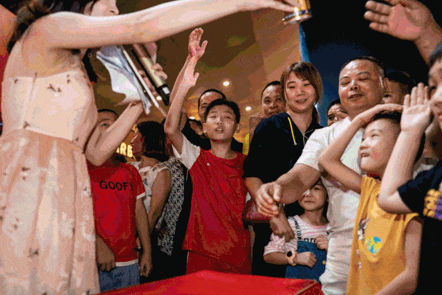 639_426gif 动态图 动图
