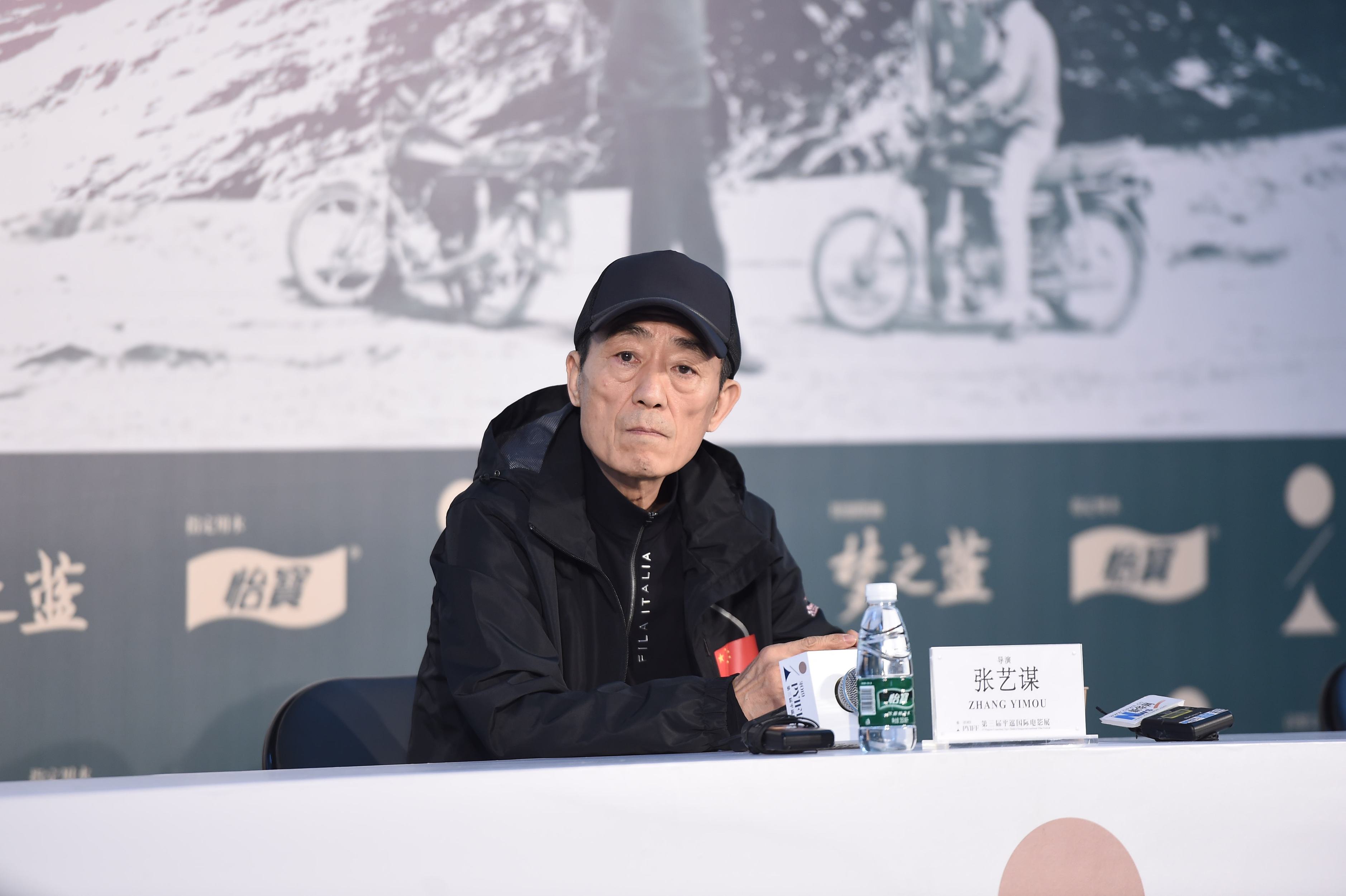 张艺谋新片《坚如磐石》已送审 首次尝试"硬派警匪"令人期待