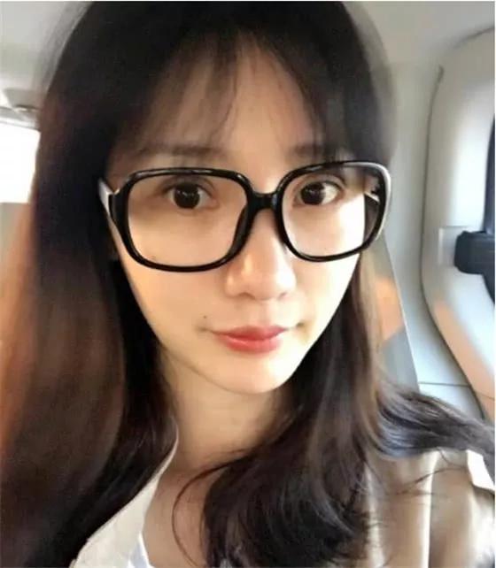 女明星素颜排行榜_中视协理事谈娱乐圈:女星素颜惨不忍睹,富豪娶明星主要为了流量