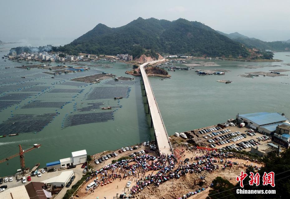 福建霞浦东安岛海防大桥通车 结束500多年“以渡出岛”历史